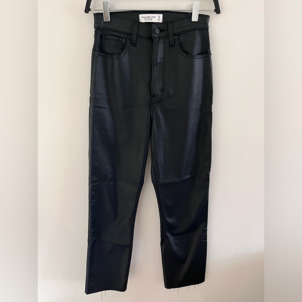 Abercrombie & Fitch The Ankle Straight Ultra High Rise